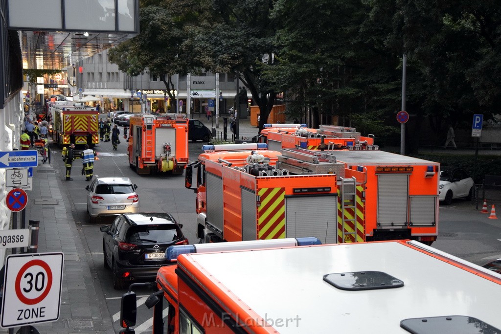 Feuer 2 WDR Koeln Altstadt Nord An der Rechtschule P108.JPG - Miklos Laubert